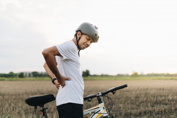 Quais as causas e como prevenir a dor lombar no ciclismo?